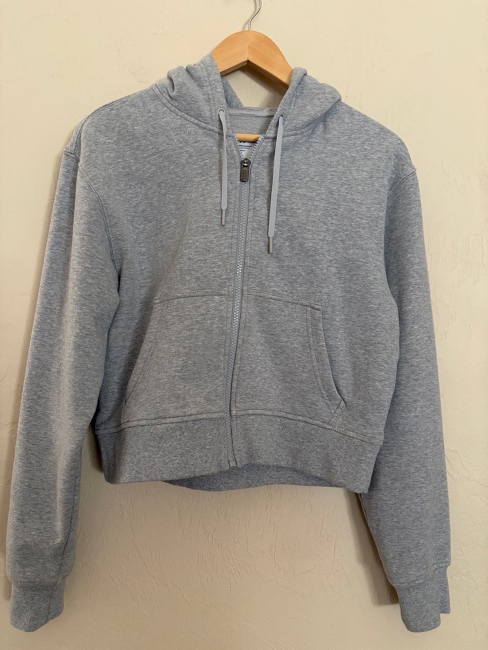 Athleta Forever Fleece Crop Full Zip. Worn Twice. Excellent Condition!